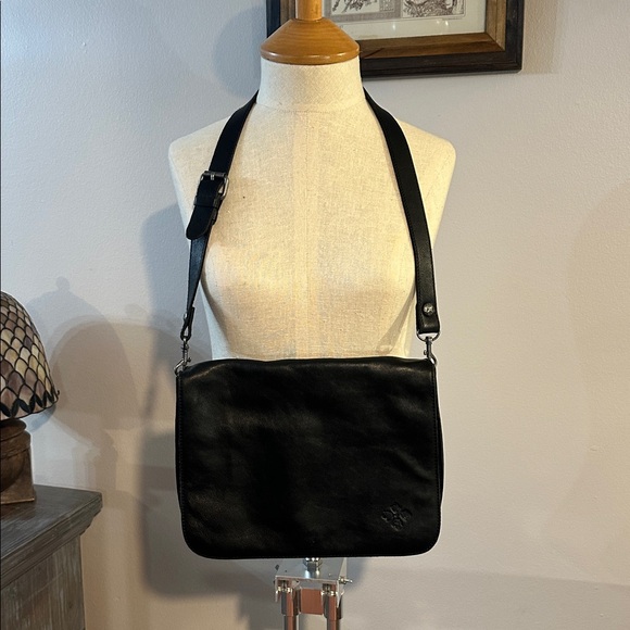 Patricia Nash Vito Smooth Leather Flap - Picture 7 of 11